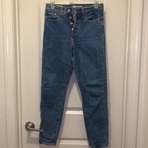 Levi’s High Rise Wedgie Jeans Size 25